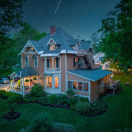 Brook Farm Inn Ленокс Екстер'єр фото