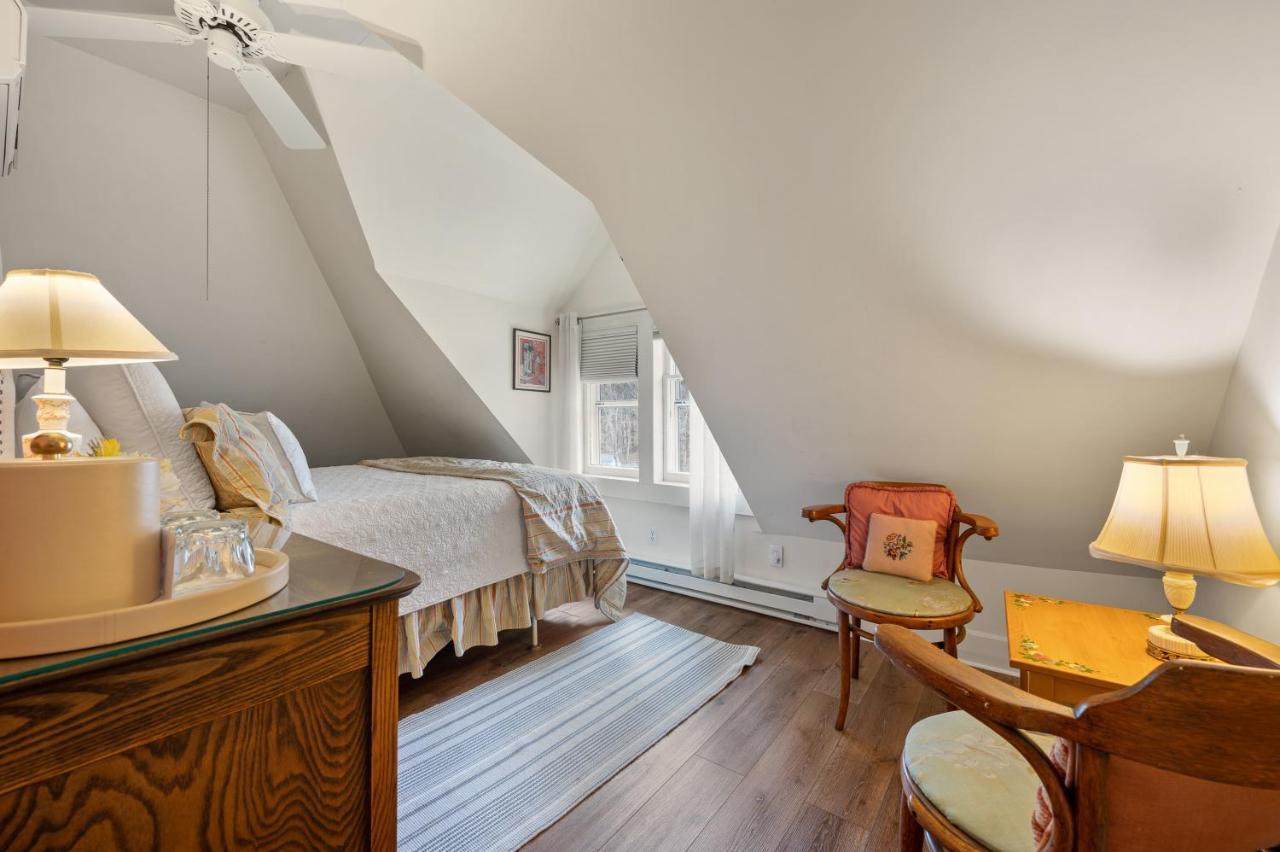 Brook Farm Inn Ленокс Екстер'єр фото